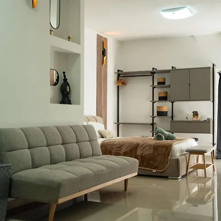 Spacious 3br Sliema Escape With Perfect Sea Views Tas-Sienja