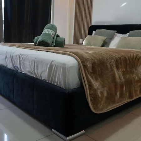 Apartment Spacious 3br Sliema Escape With Perfect Sea Views Tas-Sienja