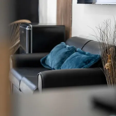 Spacious 3br Sliema Escape With Perfect Sea Views Tas-Sienja