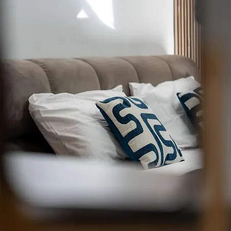 Spacious 3br Sliema Escape With Perfect Sea Views Apartment Tas-Sienja