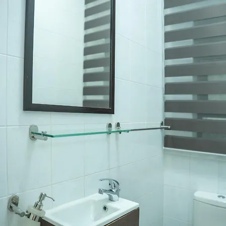 Spacious 3br Sliema Escape With Perfect Sea Views Tas-Sienja